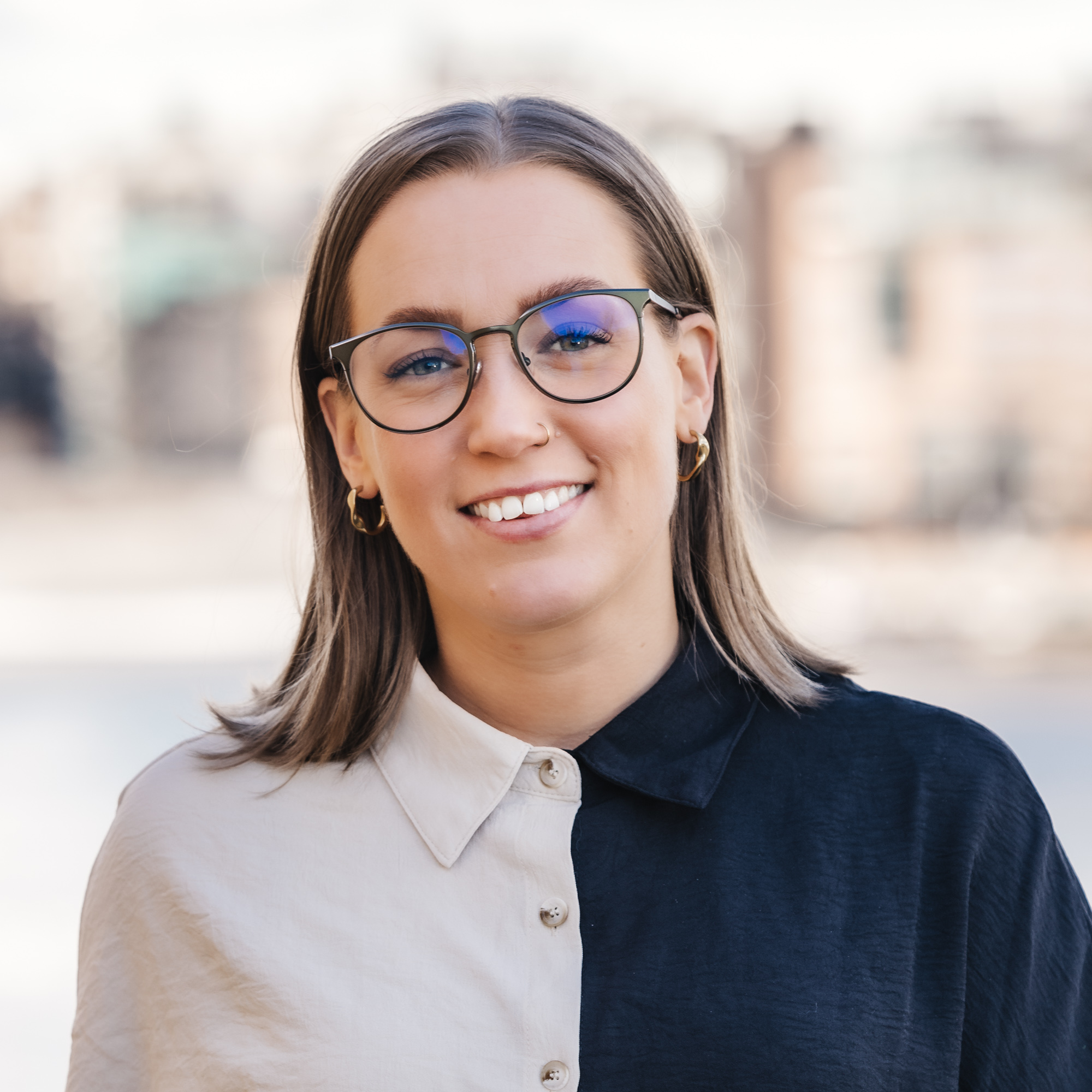 thea portrett, Digital markedsfører